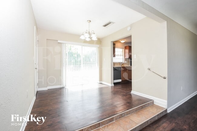 Photo - 425 Belair Ave