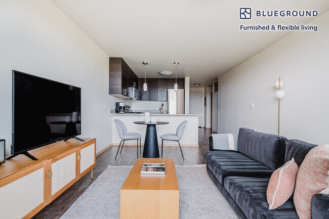 Photo - 4219 S Othello St Unidad FL6-ID787