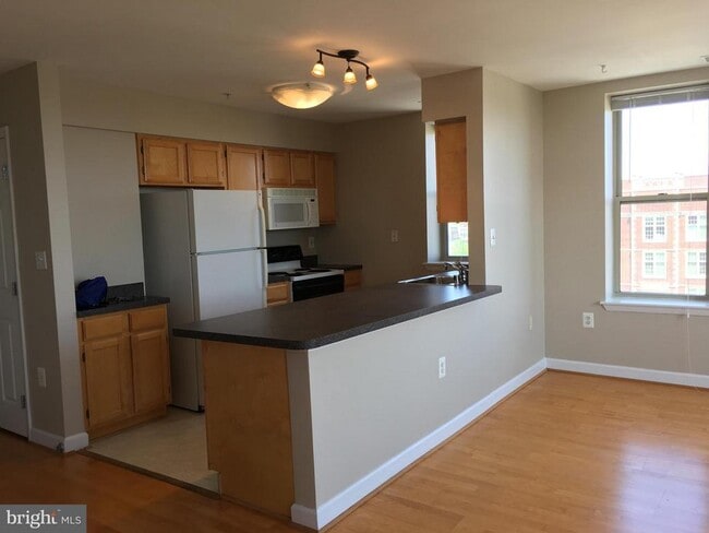 Photo - 1308 Clifton St NW Unit 404