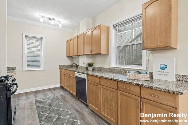 Photo - 7 Washburn Ter Unit #1