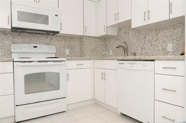 Photo - 100 Bayview Dr Unit 1028