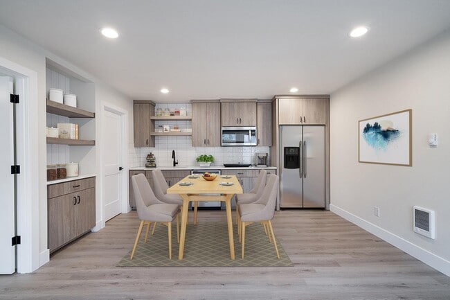 Photo - Modern University Park apartment by UP & C...