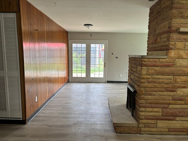 Photo - 480 S Hayden Ave