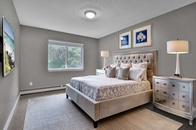 Photo - Ashwood Ponds