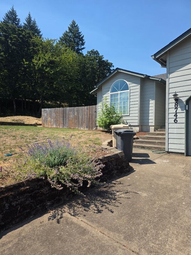 Photo - 8746 Box Elder St
