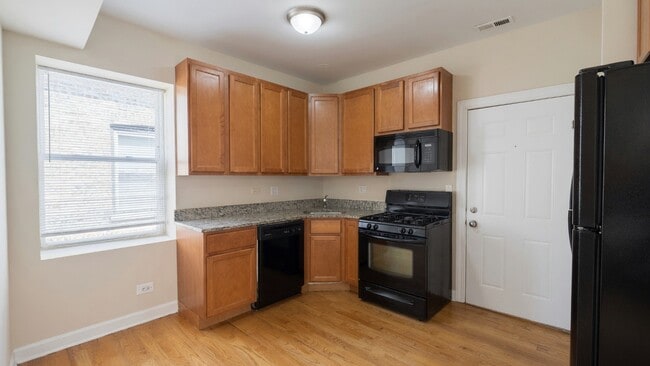 Photo - 4609 N Kimball Ave Unit 3N
