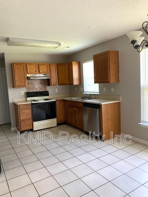 Photo - 4010 Woolcott Ave