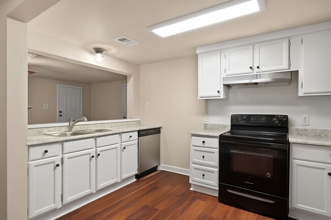 Photo - 4118 Scenic Dr