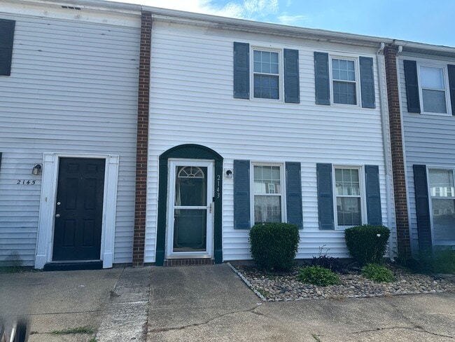 3-Bedroom Townhome Near Little Creek Naval... - 3-Bedroom Townhome Near Little Creek Naval...