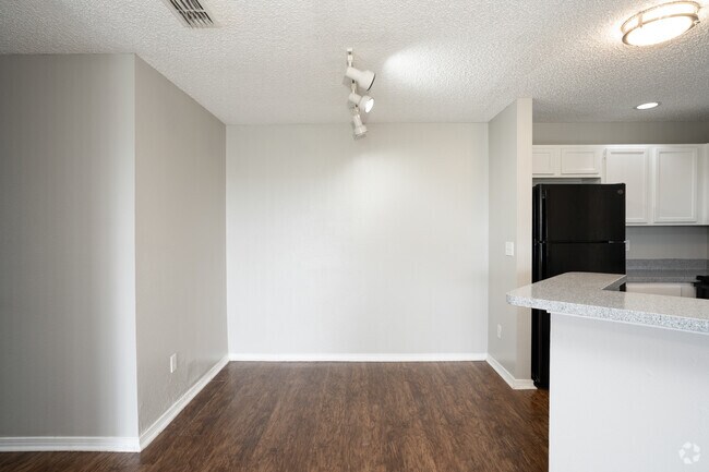 3BR, 2BA - 1,189SF - Dining Room