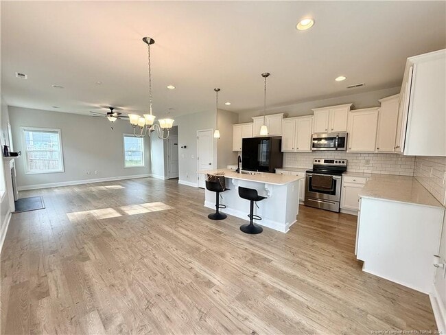 Photo - 162 Old Montague Way