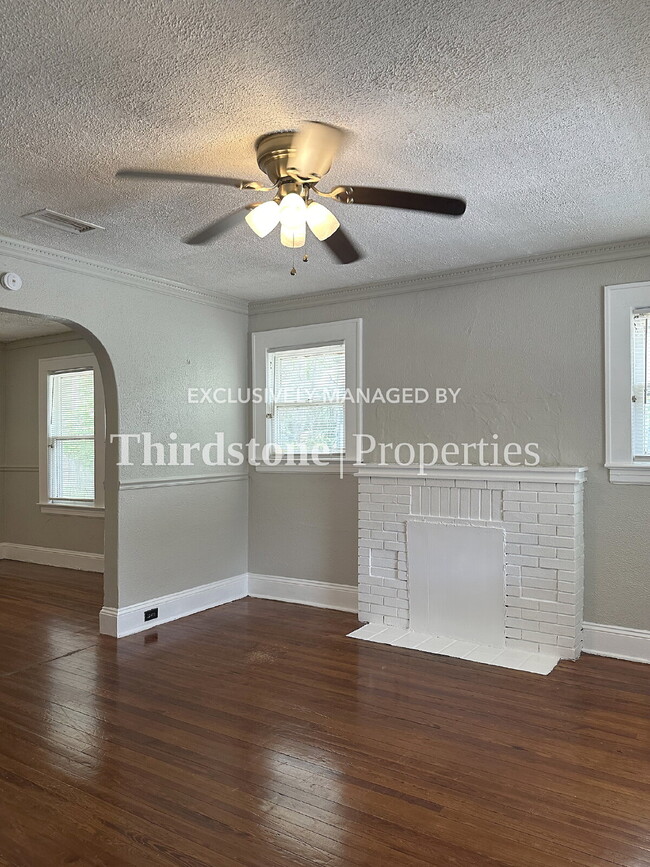 Photo - 961 Dorchester St