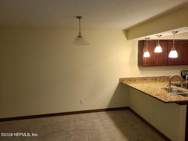 Photo - 5673 Bennington Dr