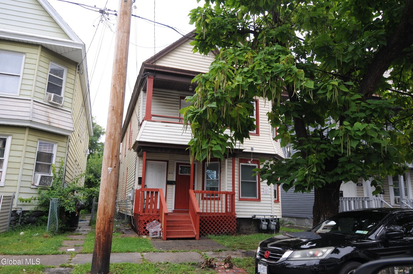 Photo - 833 Grant Ave