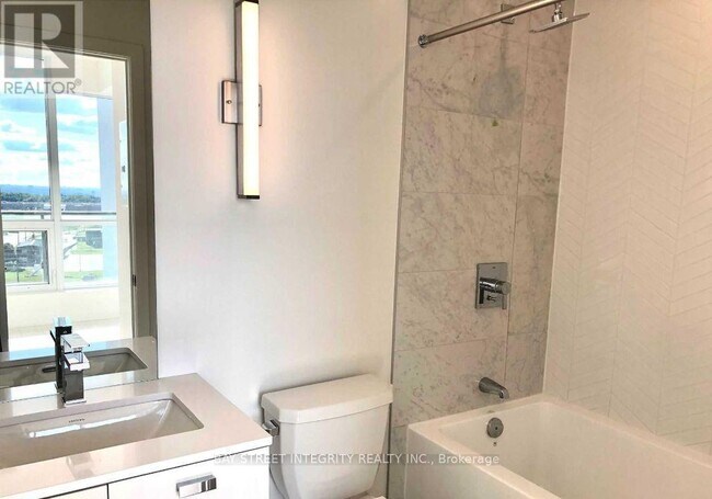 Photo - 10 De Boers Dr Unit 1315