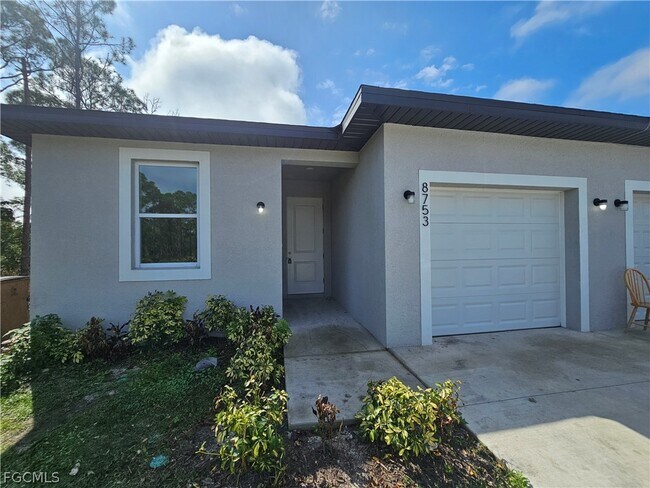 Building Photo - 8753 Buckingham Rd