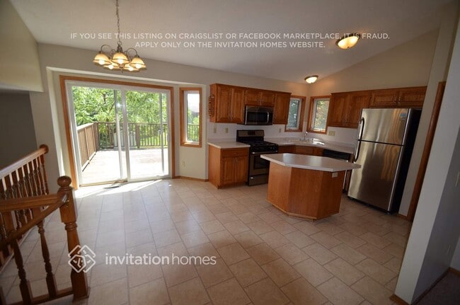 Photo - 15684 Cumberland Ave W
