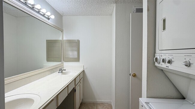 5711 Sugar Hill Dr Unit 39
