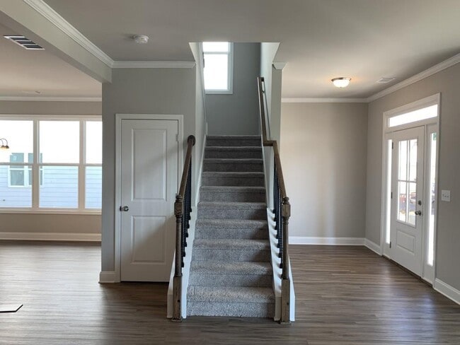 Photo - 5203 Addison St