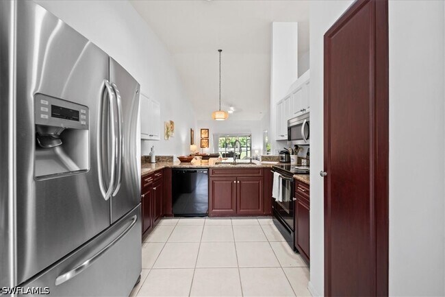Photo - 627 St Andrews Blvd