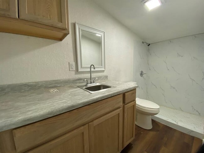 Building Photo - 14131 NW 3rd Ave Unit E