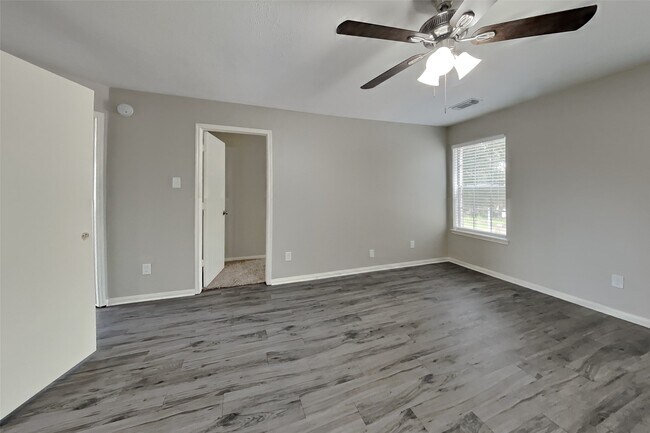 Photo - 3143 Rainpark Ln