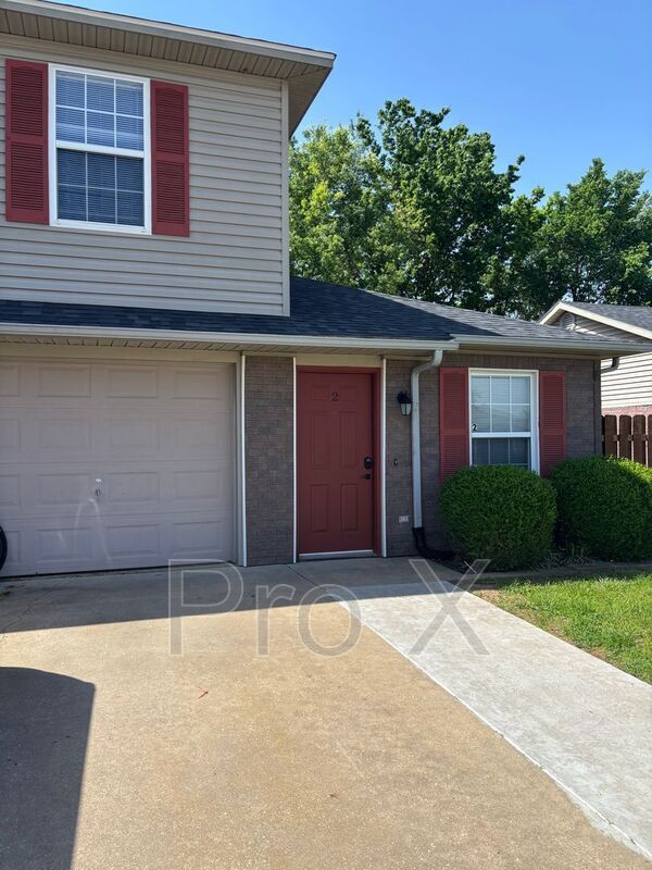 Photo - 3409 SW Victoria Pl Unit Apt 2