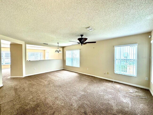 Photo - 410 Canna Dr
