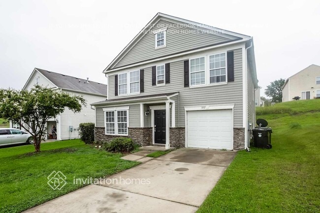 Photo - 952 Littleton Dr House