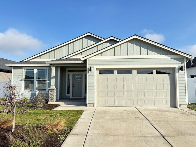 Building Photo - Beautiful 3 Bed / 2 Bath Home in Agate Meadows – White City