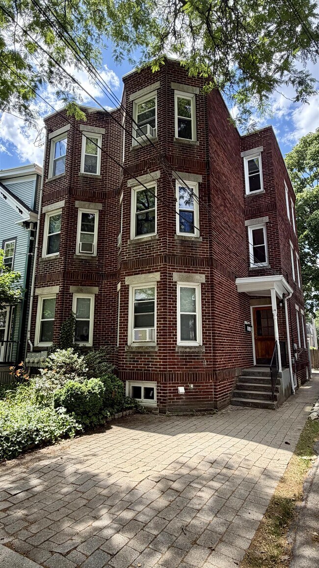 Photo - 14 Chandler St Unit 1