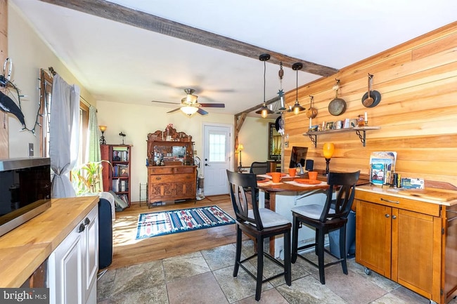 Photo - 7221 Hillview Dr