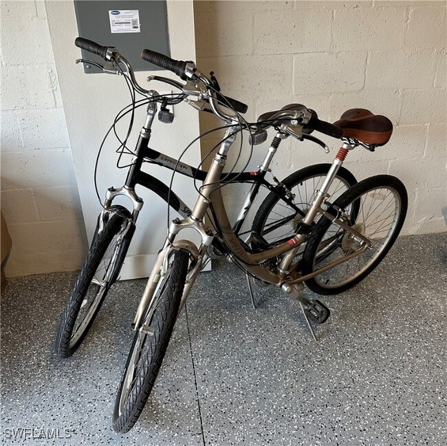 Photo - 4705 Arboretum Cir