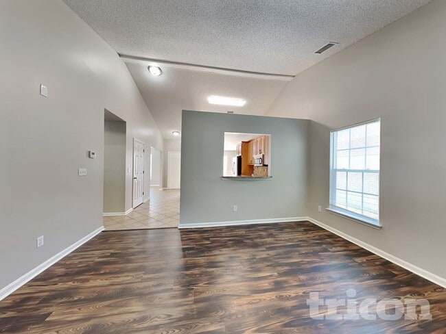 Photo - 131 Winborne Dr