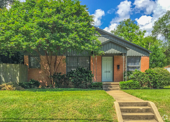 Building Photo - 1205 S Donnybrook Ave Rental