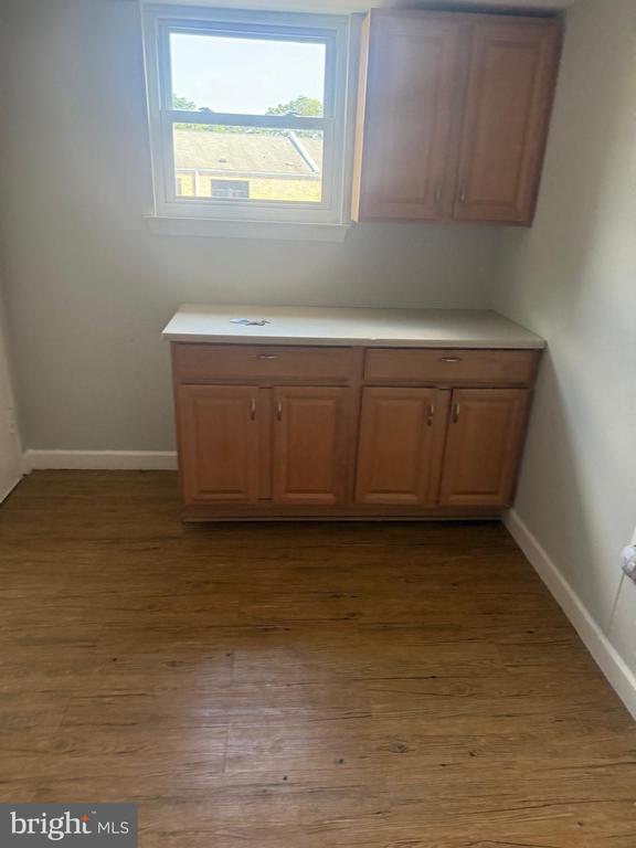 Photo - 5911 Quantrell Ave Unidad 204