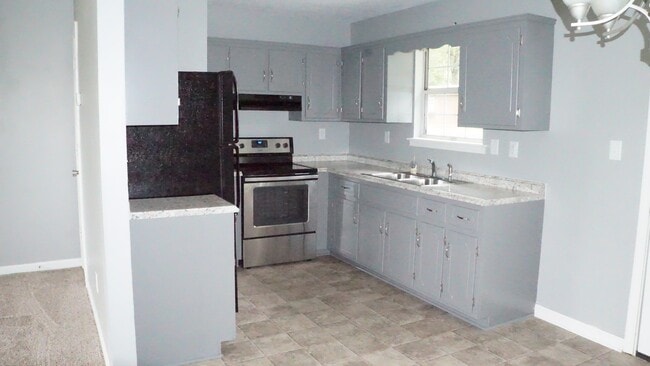 Photo - Cute Home in Great Area of Oak Grove