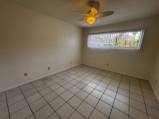 Photo - 735 Genevieve St Unit B