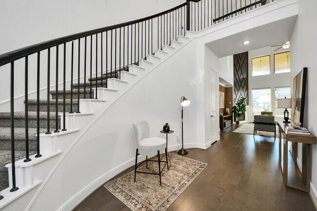 Photo - 10719 Klaria Cres Ct