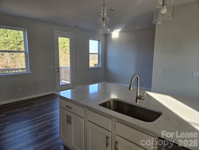 Photo - 6997 Waterstone Dr
