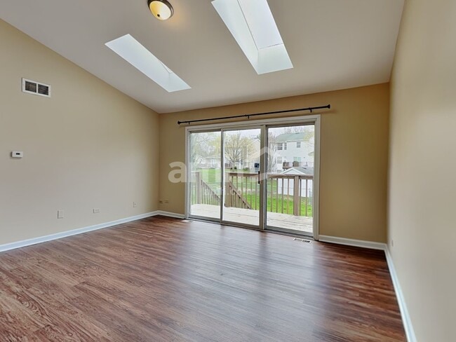 Photo - 4609 Vista Dr