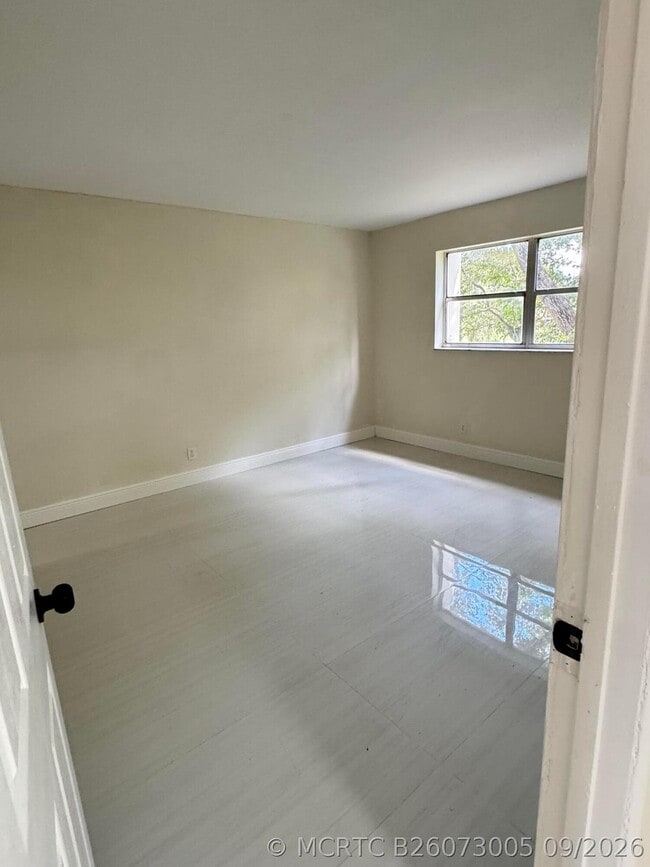 Photo - 8000 Fairview Dr Unit 209