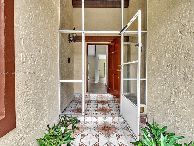 Photo - 8813 NW Paradise Ct