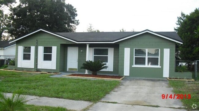 Building Photo - 4/2 Family Home For Rent in Westside Jax!