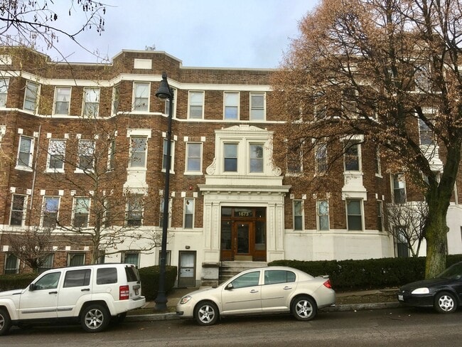 Photo - 1673 Commonwealth Ave
