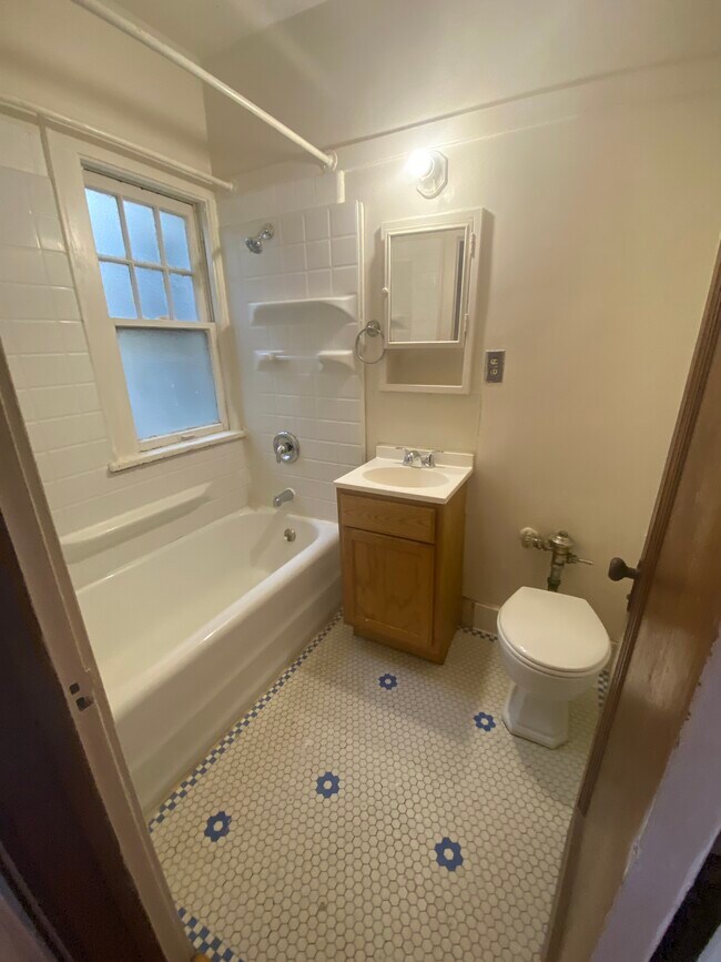 Photo - Franklin Manor