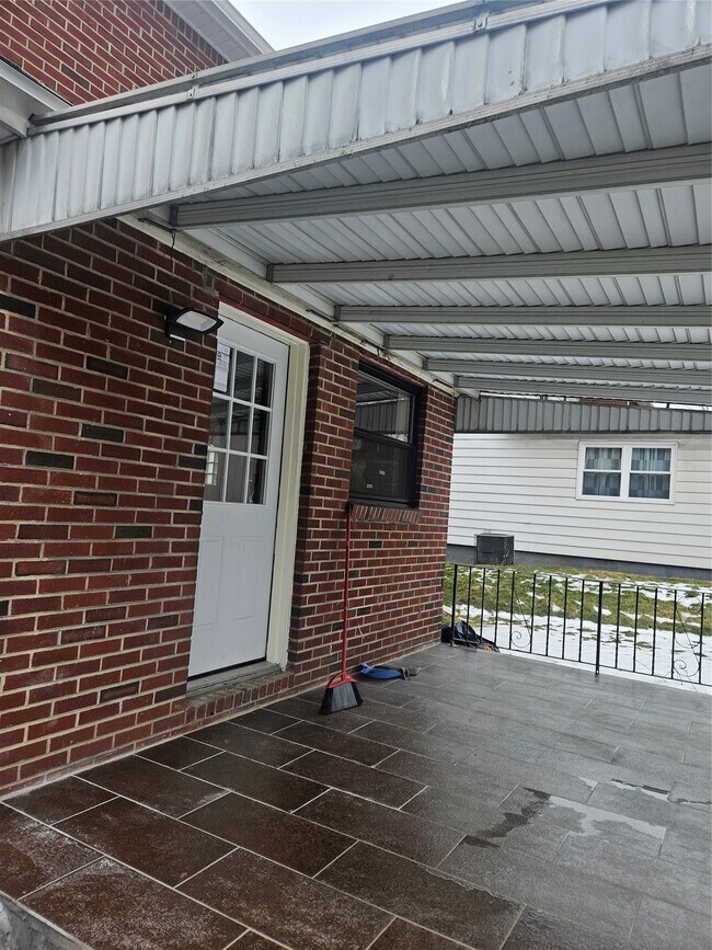 Photo - 106 Hayes Ave