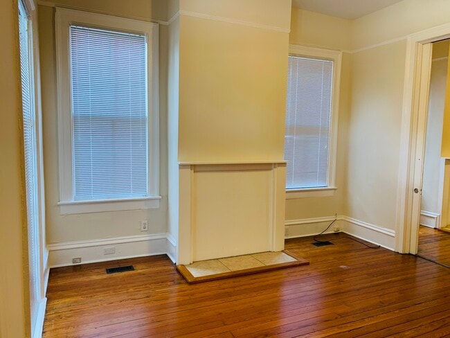 Photo - 903 Montgomery St Unidad 1