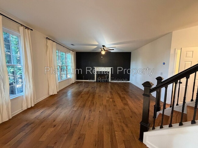 Photo - 195 Cabots Cove Ct