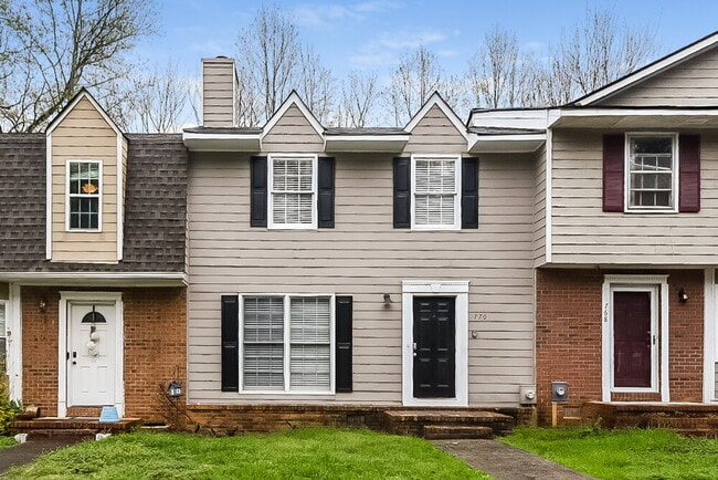 Building Photo - 770 Joseph Club Dr